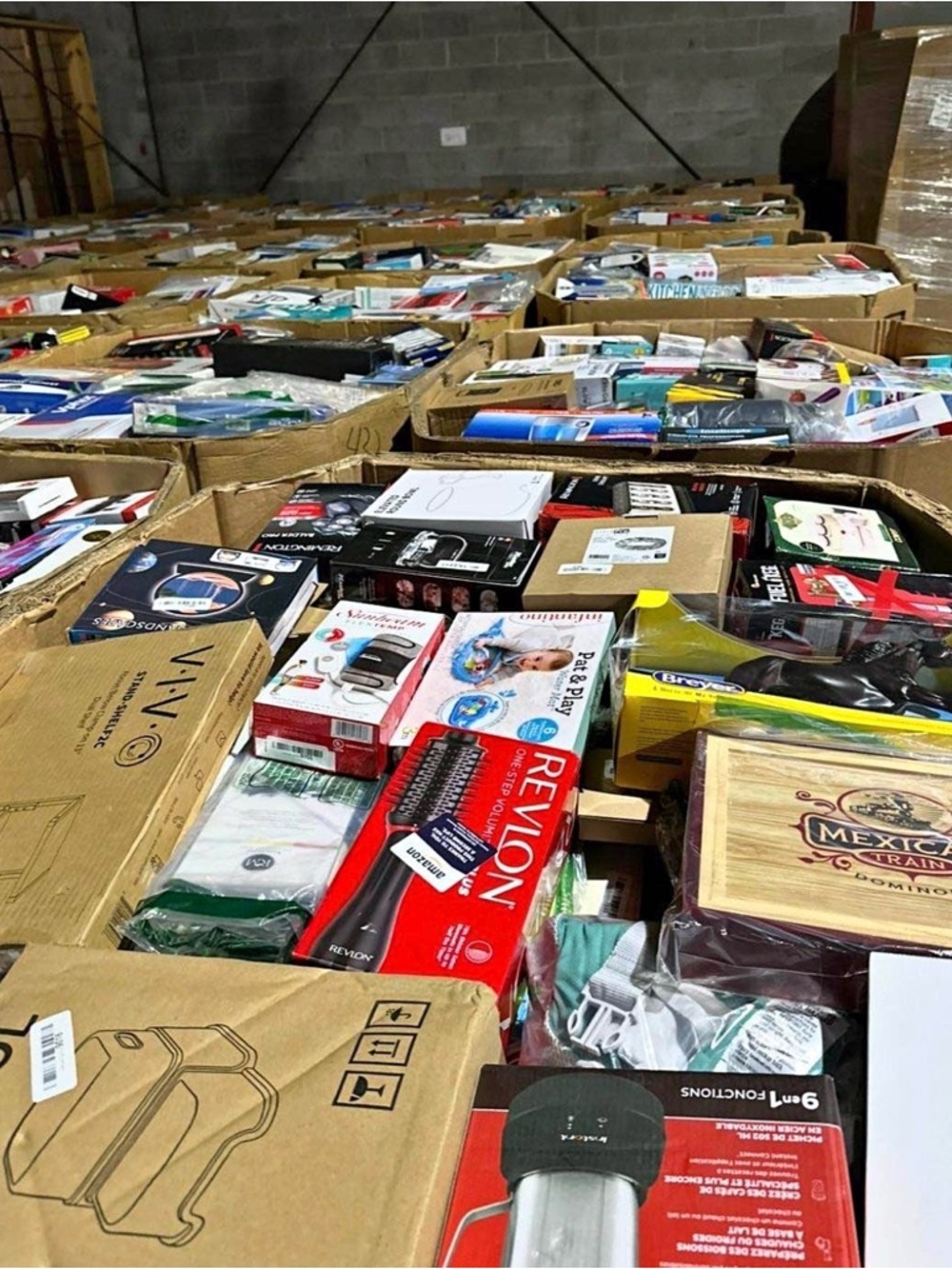 Amazon Mystery Box! (NOT A FULL PALLET!)